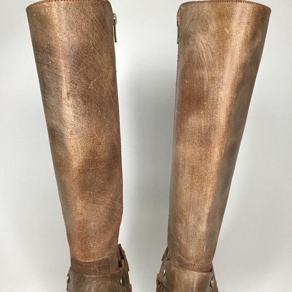 Frye Carson Harness Tall Western Boot in Chocolate Size 6. - Picture 5 of 16